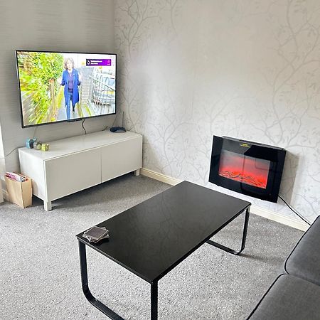 Paisley Central Apartment #3 Bagian luar foto