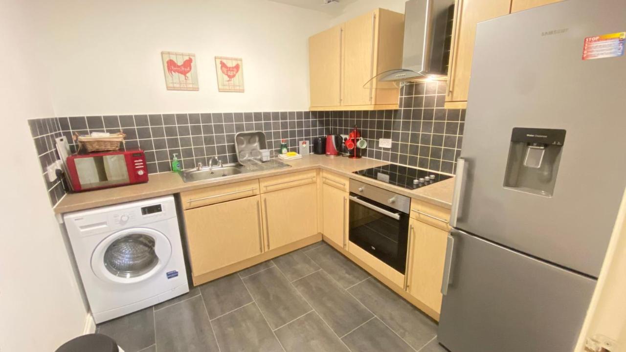 Paisley Central Apartment #3 Bagian luar foto