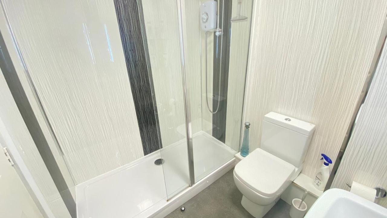 Paisley Central Apartment #3 Bagian luar foto