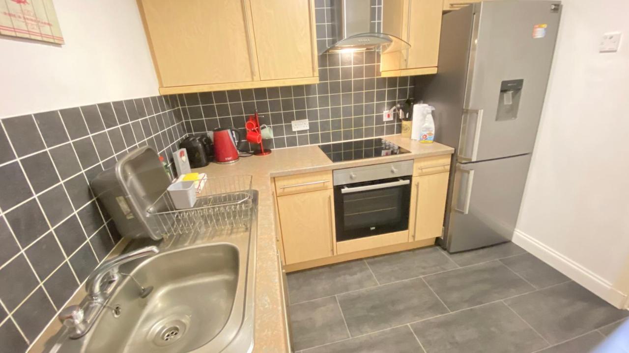 Paisley Central Apartment #3 Bagian luar foto