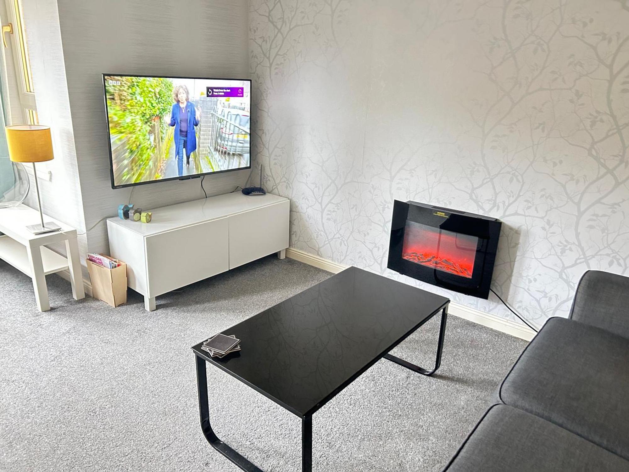 Paisley Central Apartment #3 Bagian luar foto