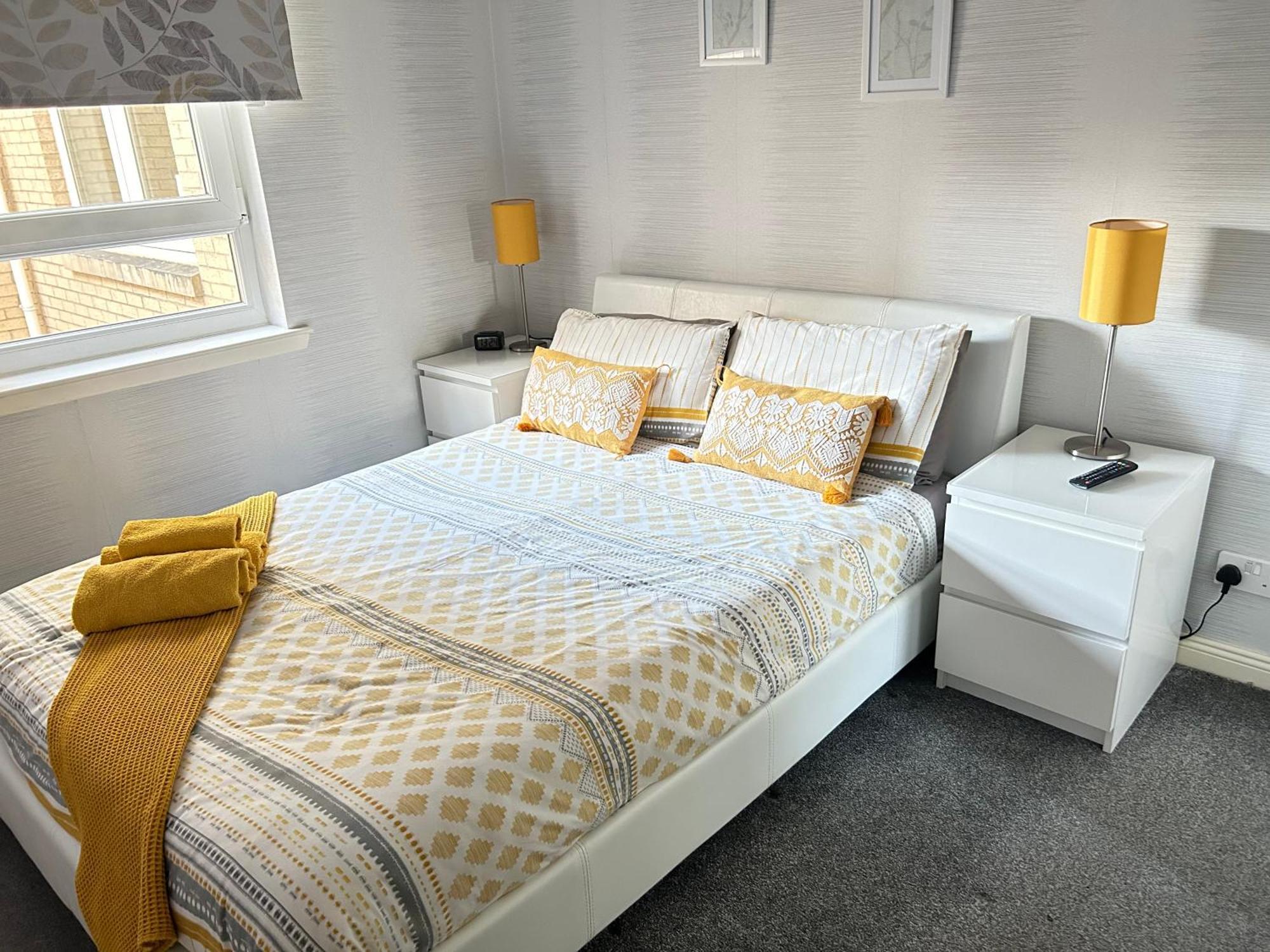 Paisley Central Apartment #3 Bagian luar foto